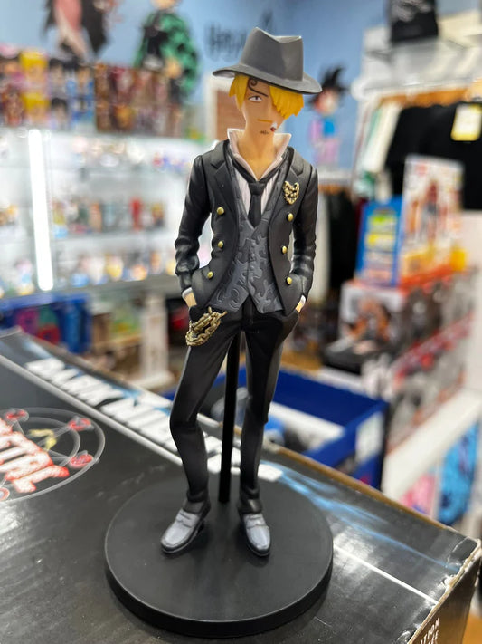 Figura Sanji 13 cm Traje negro Bandai